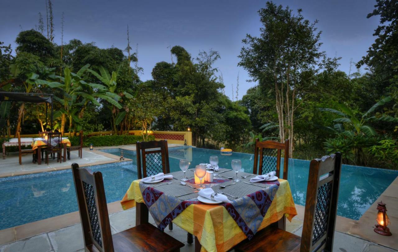 Hôtel Courtyard House à Kānha Extérieur photo